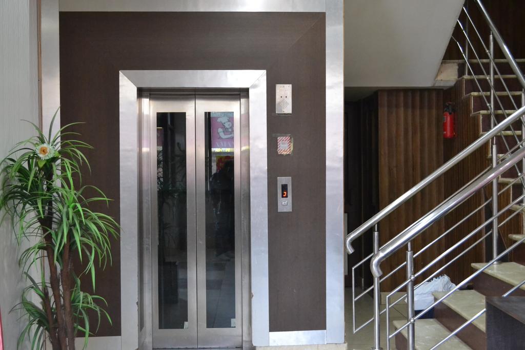 Hotel Atithi International Katra  Ngoại thất bức ảnh