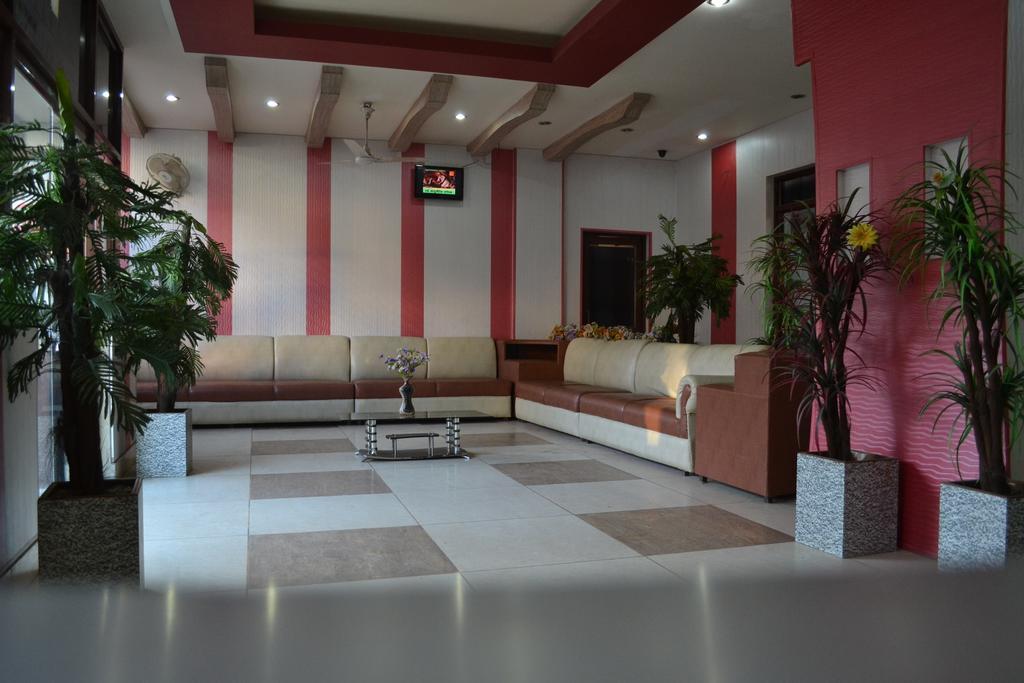 Hotel Atithi International Katra  Ngoại thất bức ảnh